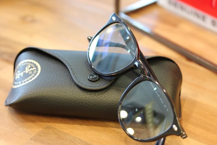 Ray-Ban