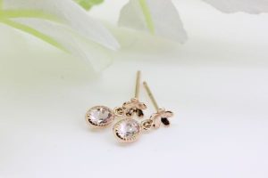 モルガナイトピアス