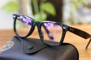 Ray-Ban