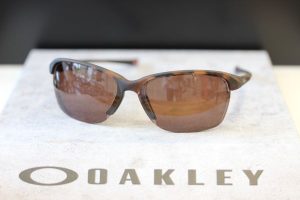 OAKLEY