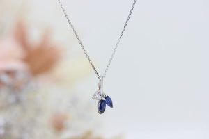 サファイアネックレス