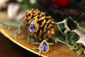 タンザナイトピアス