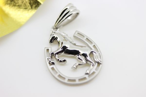 ホースペンダント